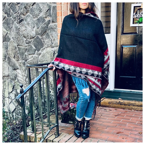 56 Boho Fabulous Oversized Poncho Shawl - Picture 4 of 10